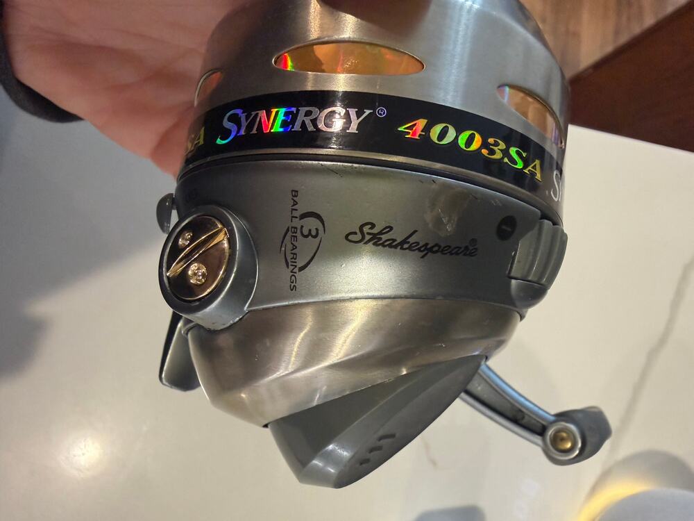 New Shakespeare Synergy 4003SA Reel Fishing reel